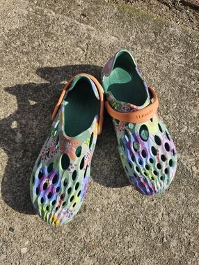 Merrell Vibrant Sandals Green and Orange M'S 7.5/W'S 9